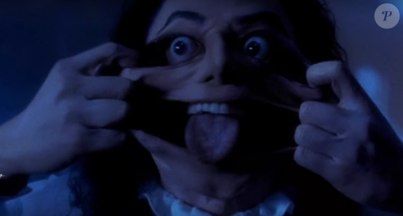 Cena em que Michael Jackson estica o rosto em Ghosts, um dos efeitos mais marcantes do curta