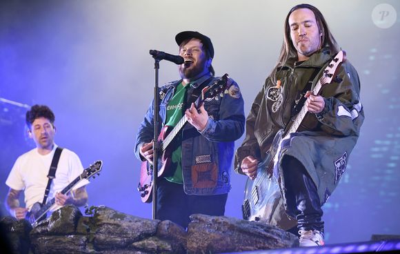 15. Fall Out Boy (2017) - Demonstrando consciência ambiental, a banda norte-americana optou por alimentação vegetariana e vegana, priorizando produtos locais. Também exigiram que nenhum item plástico fosse utilizado: copos, talheres e pratos descartáveis estavam proibidos em seu camarim.