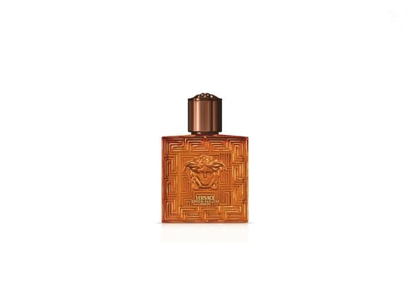 O Eros Najim, da Versace, combina a doçura do caramelo com a vivacidade da tangerina italiana amarela. No coração, oud e cardamomo acrescentam intensidade, enquanto incenso, patchouli e vetiver aparecem no fundo, formando uma composição marcante e ambarada