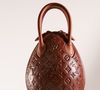 Louis Vuitton cria ovo de Páscoa inspirado em bolsa de luxo da marca