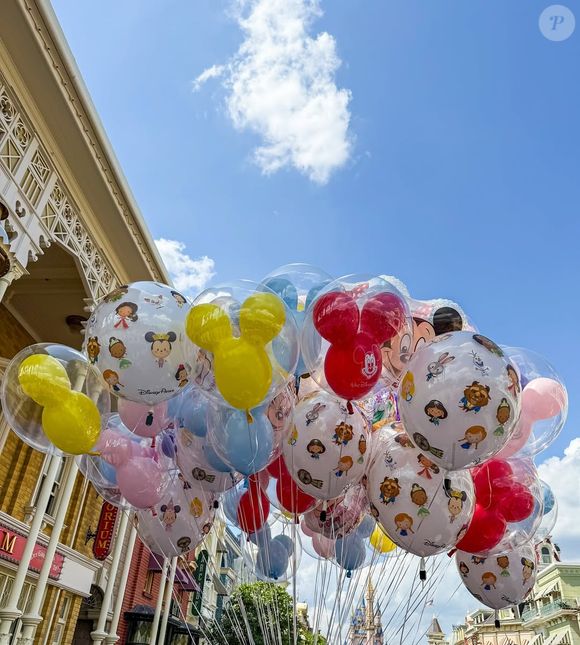 Bruna Biancardi compartilhou com os seguidores na web algumas fotos da viagem à Disney.