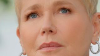 Xuxa, aos 63 anos, sobre envelhecimento e despedida dos palcos: 'Estou realmente velha. A nave vai se aposentar, mas quero levantar a bandeira LGBT+ e dar voz às crianças abusadas, como eu fui'