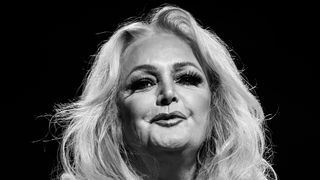 Qual era a fortuna de Bonnie Tyler? Cantora de 'Total Eclipse of the Heart', morta aos 75 anos, fez patrimônio gigantesco com a música e investimento em imóveis