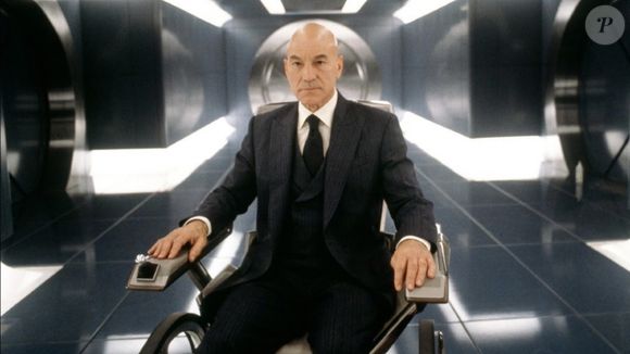 Durante uma transmissão ao vivo no YouTube, a Marvel confirmou que diversos atores clássicos dos X-Men voltarão ao papel. Entre eles estão Patrick Stewart (Professor Xavier)