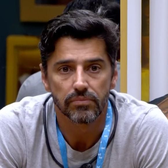 Alberto Cowboy no paredão do 'BBB 26'! Veterano se dá mal em dinâmica, é emparedado por Breno e 'exilado' da casa; web aponta atitude: 'Tá pistola'