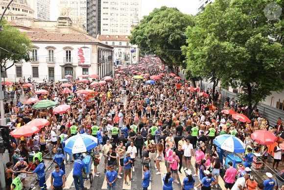 Carnaval 2026 do Rio: Bloco da Favorita abriu desfiles do sábado 7 de fevereiro de 2026 a menos de uma semana da abertura oficial da folia