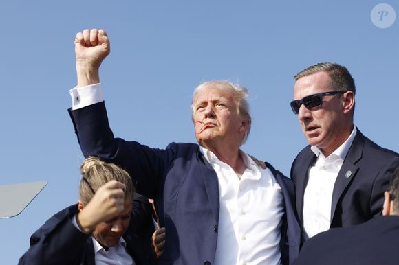 Após tweets polêmicos, internautas apontam semelhanças entre as falas da atriz e as do atual presidente dos EUA.