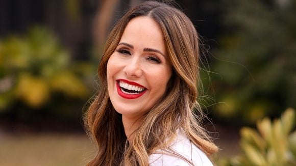 'Precisei desaprender. Hoje respeito meus limites': aos 43 anos e uma década fora de novelas, Fernanda Pontes abre o jogo sobre vida nos EUA, desafios do novo programa na Globo Internacional e maternidade