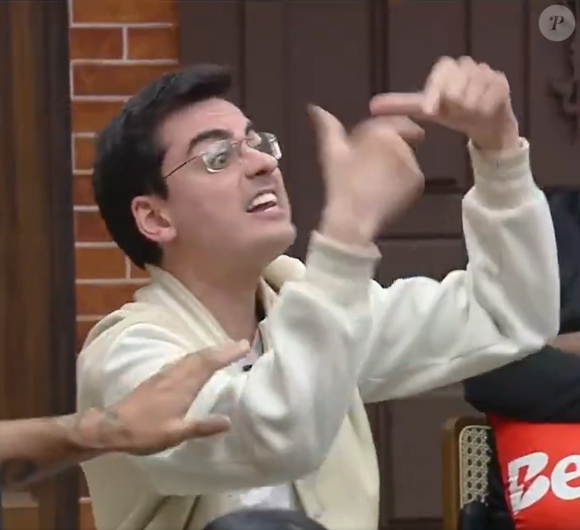 Dudu Camargo corta Michelle Barros ao vivo e clima esquenta em ‘A Fazenda 2025’