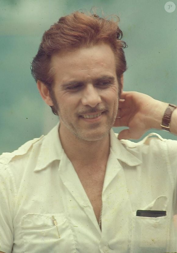 Francisco Cuoco em foto como Carlão, o taxista de 'Pecado Capital', novela da Globo