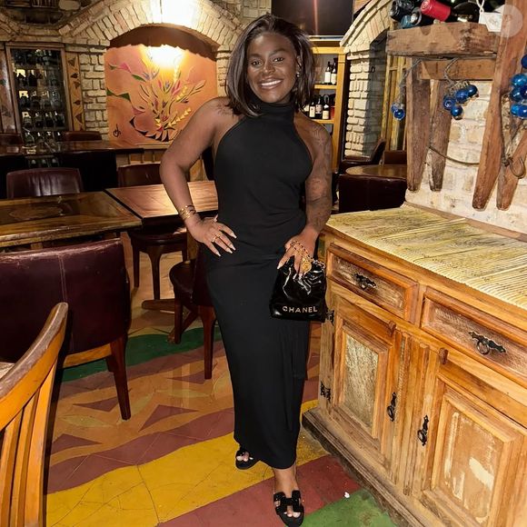 Curso de Jojo Todynho conta com uma nutricionista clínica, um endocrinologista e um programador neurolinguístico