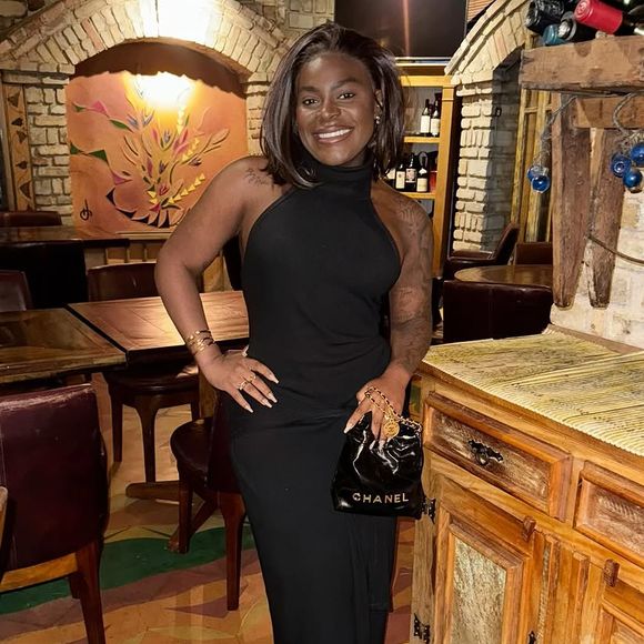 Curso de Jojo Todynho conta com uma nutricionista clínica, um endocrinologista e um programador neurolinguístico