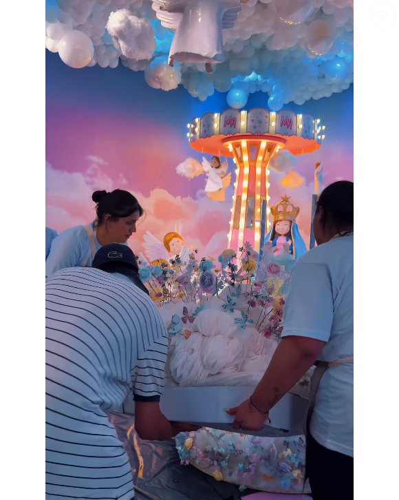 Festa de Maria Alice: bolo da filha de Virginia e Zé Felipe contou com 15 profissionais.