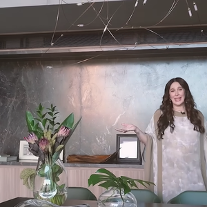 Essa é a sala de jantar de Claudia Raia, um ambiente chique e estilizado como restante da mansão