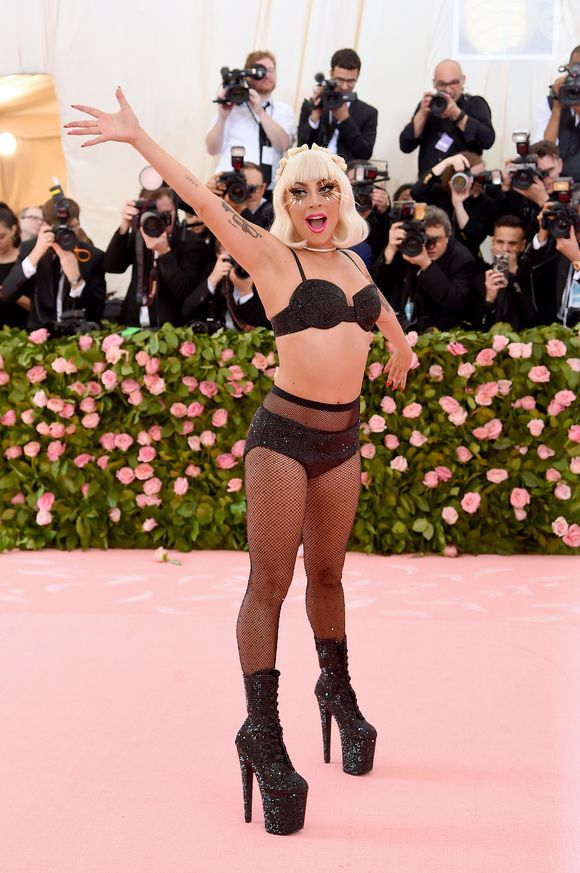 Lady Gaga acabou só de lingerie