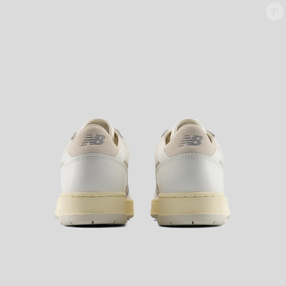 Nem Air Force, nem dad shoe: novo New Balance 950 aposta em visual retrô dos anos 1980 e já desponta como um dos tênis mais elegantes da temporada