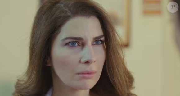 a intérprete da médica Jale, Özge Özder, saiu repentinamente da novela, ela recebeu uma proposta para atuar em outra produção. No final, Jale apareceu em apenas cinco episódios antes de desaparecer definitivamente da trama.