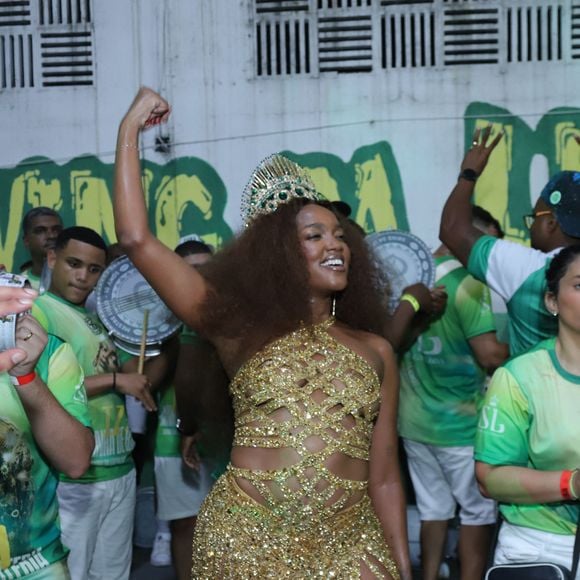 Iza já tinha sido traída pelo jogador e voltado a se relacionar com ele