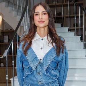 Já Thaila Ayala apostou em uma sobreposição moderna: camisa branca de botão com macacão jeans como peça principal