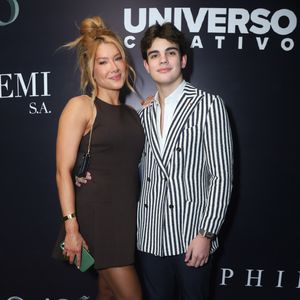 Daia de Paula tem 36 anos e o filho de Faustão, 17