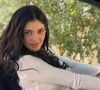 Piscina gigante, cinema particular e quadra de basquete: Kylie Jenner abre as portas de sua mansão de quase US$ 25 milhões na Califórnia