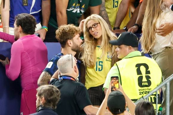Karoline Lima garantiu que não está esperando seu primeiro filho com o jogador Léo Pereira