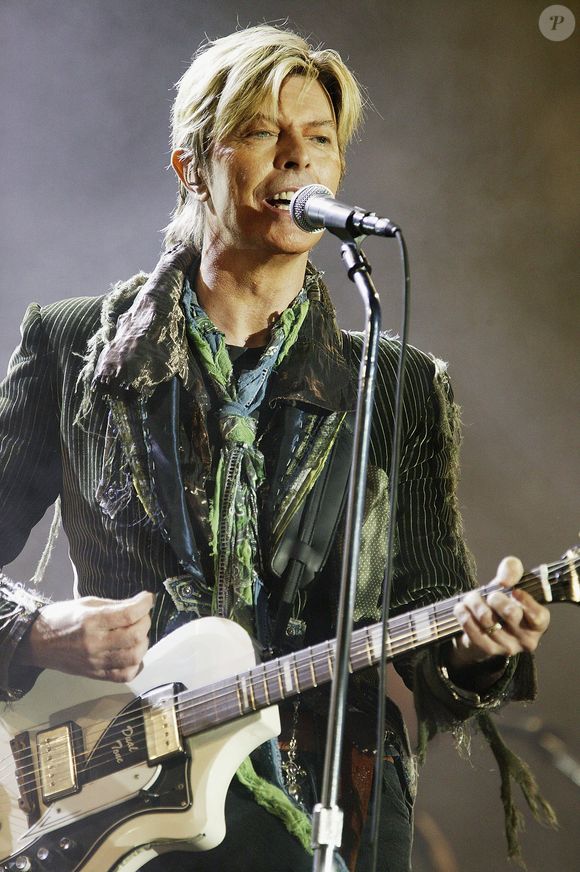 Declarações controversas, estética do Thin White Duke e prisão na fronteira marcaram um dos períodos mais delicados da carreira de David Bowie