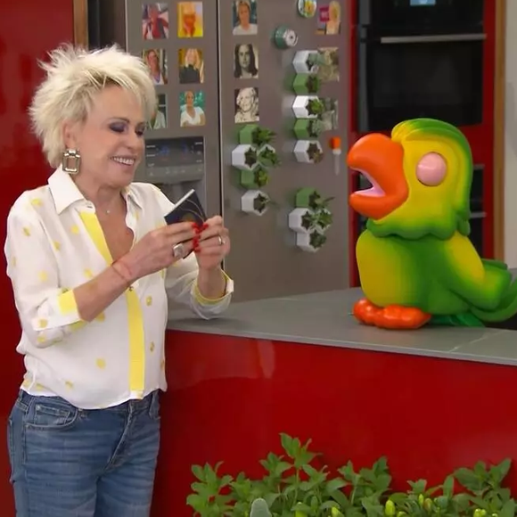 Rainha das receitas, Ana Maria Braga tem várias saudáveis, mas um bolo de banana e maçã vai te conquistar