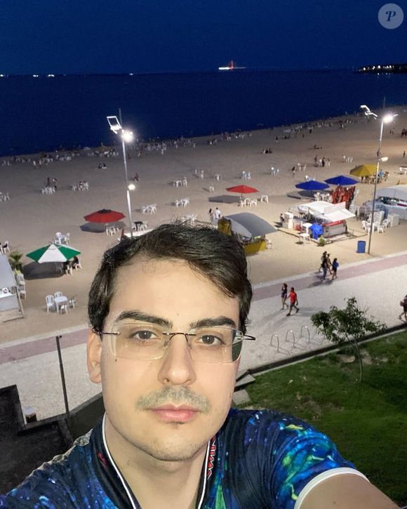 Nas redes sociais, Dudu Camargo preferiu ficar mais recluso devido às críticas e acusações