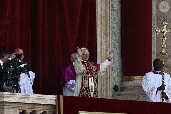 Papa Leão XIV foi acusado de conduzir mal a investigação de um abuso sexual de três mulheres por parte de dois padres