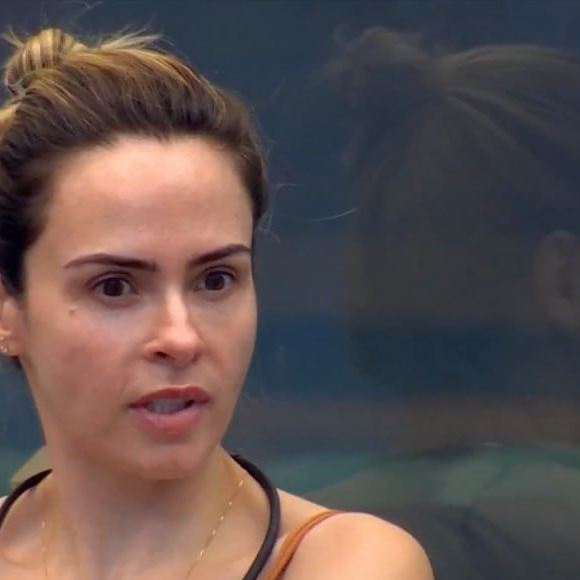 Ana Paula Renault chora no BBB 26 após relatar dificuldades para se alimentar na Xepa do reality da Globo