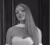 O vestido de noiva de Viih Tube para o casamento civil teve criação da estilista Silvana Schatt, de Itajaí (SC), e foi desenvolvido em grande parte à distância