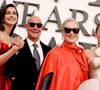 Duas estrelas de 'O Diabo Veste Prada 2' são cunhados na vida real e quase ninguém sabe. Eles estão juntos há 16 anos e carregam uma coincidência