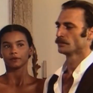Ainda novinha, Solange Couto esteve no elenco da novela 'Os Imigrantes', exibida pela Band em 1981