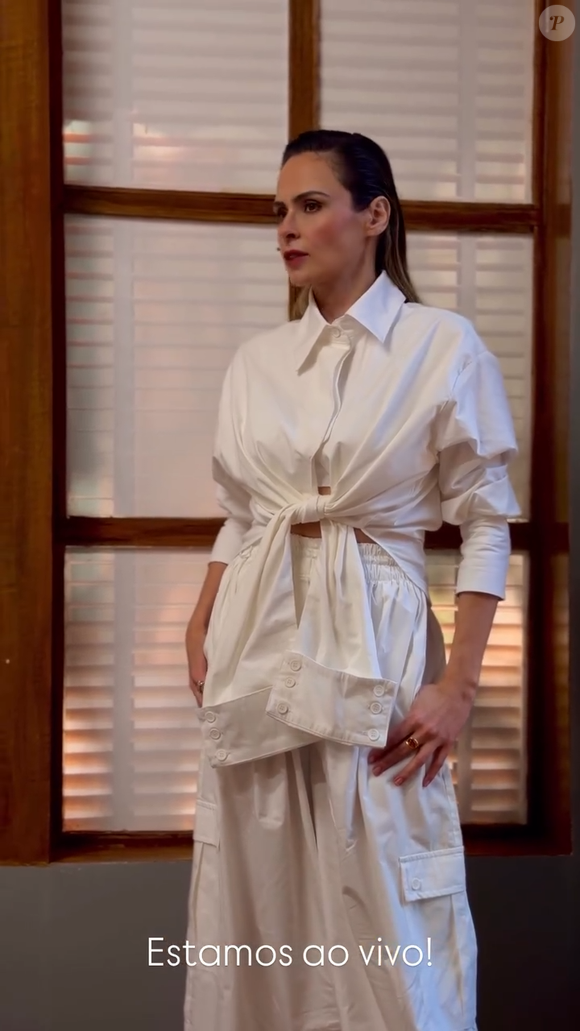 Look de Ana Paula Renault no ‘Mais Você’: a blusa e a calça recebem o nome de Papermoon e são feitas em algodão off white e textura empapelada