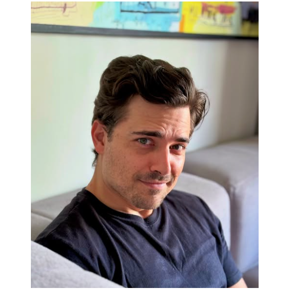 Miguel Coelho interpretará William, o homem que ajuda Heleninha a sair do alcoolismo e se apaixona por ela