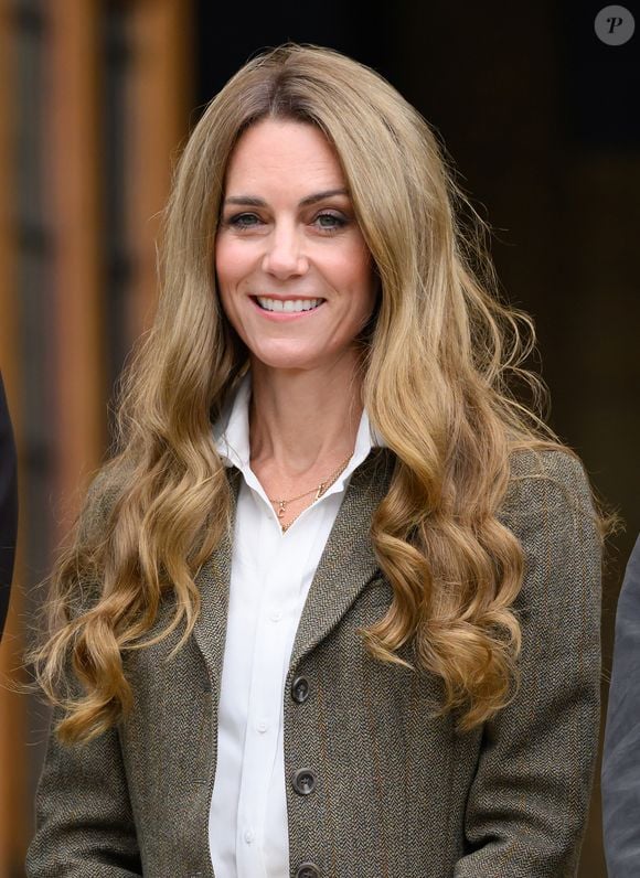 A atenção desmedida ao cabelo de Kate Middleton é apenas um exemplo da pressão estética se impõe
