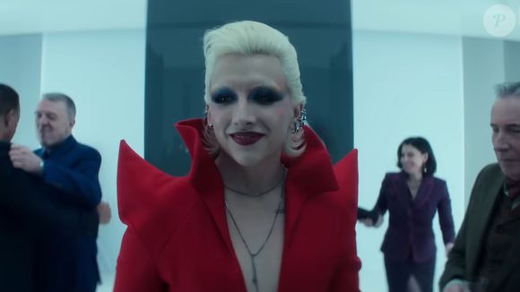 Atriz de "Game of Thrones", Gwendoline Christie é uma das protagonistas de "Sandman", série da Netflix