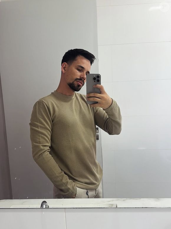Lucas Borbas recebeu alfinetadas das irmãs e do pai de Isabel Veloso. Apesar do clima hostil, ele garante que não proibiu o contato deles com Arthur