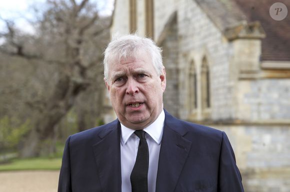 'Eu sou o segundo filho da Rainha', teria gritado Andrew, ao invocar o nome de Rainha Elizabeth II durante a discussão
