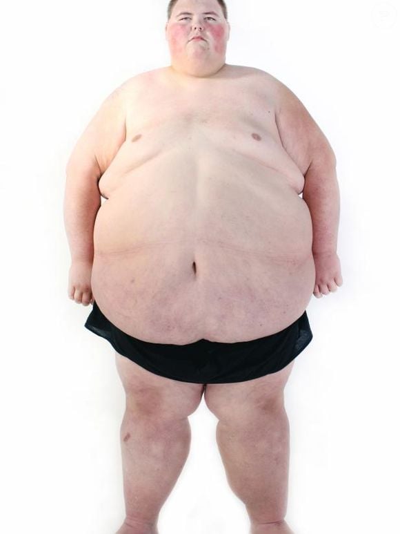 Já Garrett Rogers tinha apenas 20 anos, chegava aos 276 kg