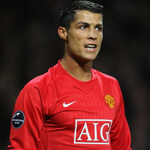 Cristiano Ronaldo garante que nunca fez nenhum procedimento estético