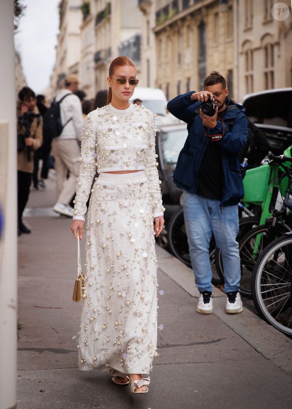Look branco de Marina Ruy Barbosa: a ruiva surgiu elegante neste visual