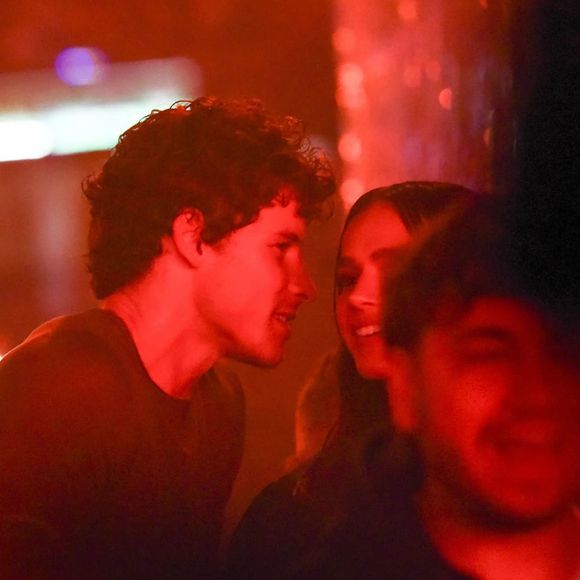 Bruna Marquezine e Shawn Mendes curtiram o show juntos