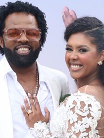 Vestido de noiva princesa com decote coração, muita renda e buquê de orquídeas: noiva de Xande de Pilares, Thay Pereira aposta no romantismo em look de casamento para união com o cantor; fotos