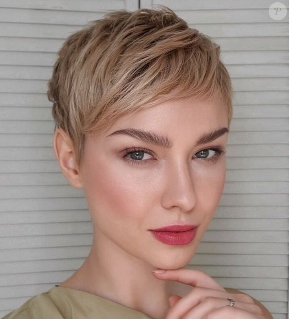 O pixie é um dos estilos de cabelo mais elegantes e que melhor funcionam em cabelos finos e pouco densos