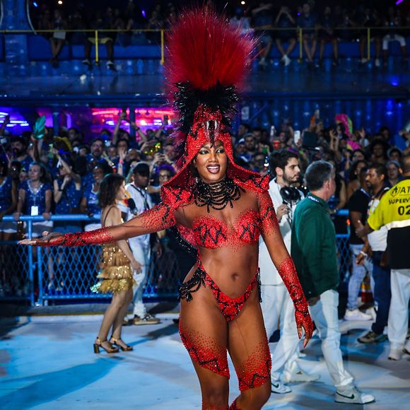 Iza afinou o shape nos últimos meses