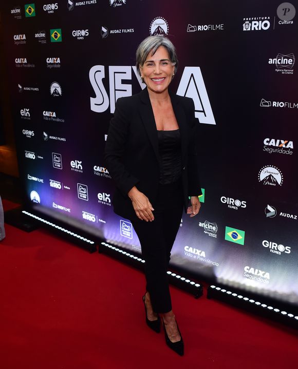 Vinagre de maçã no cabelo: substância usada por Gloria Pires é aliado na redução dos frizz