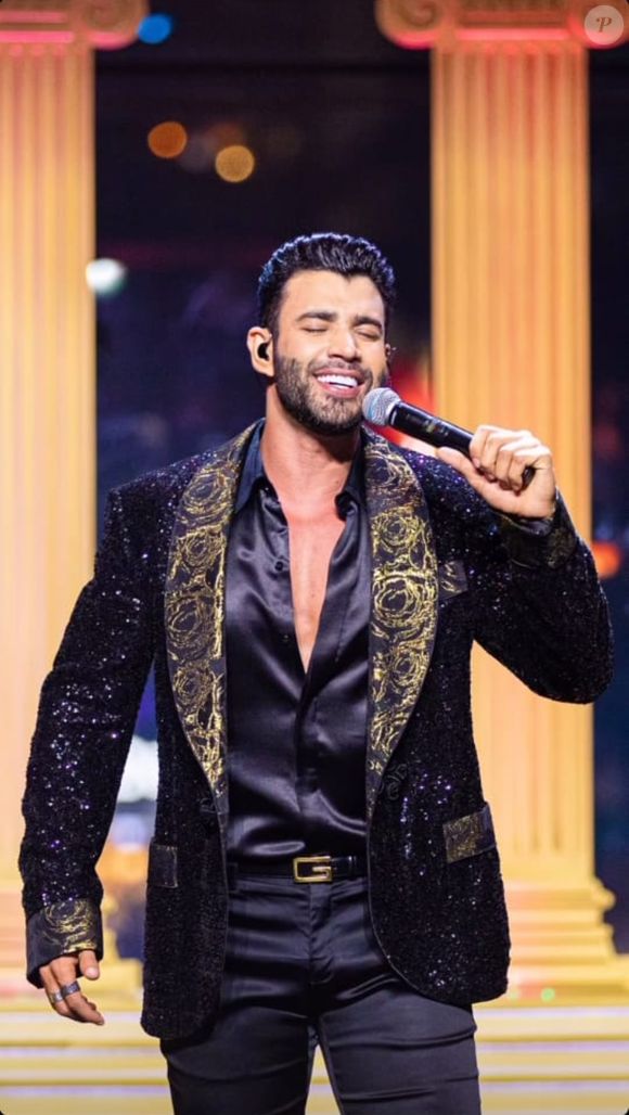 Gusttavo Lima vai pagar indenização a fã após polêmica no réveillon 2022/2023