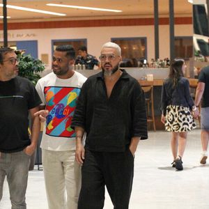 O cantor Belo comemorou os 51 anos de idade nesta terça-feira (22), ao lado de amigos.